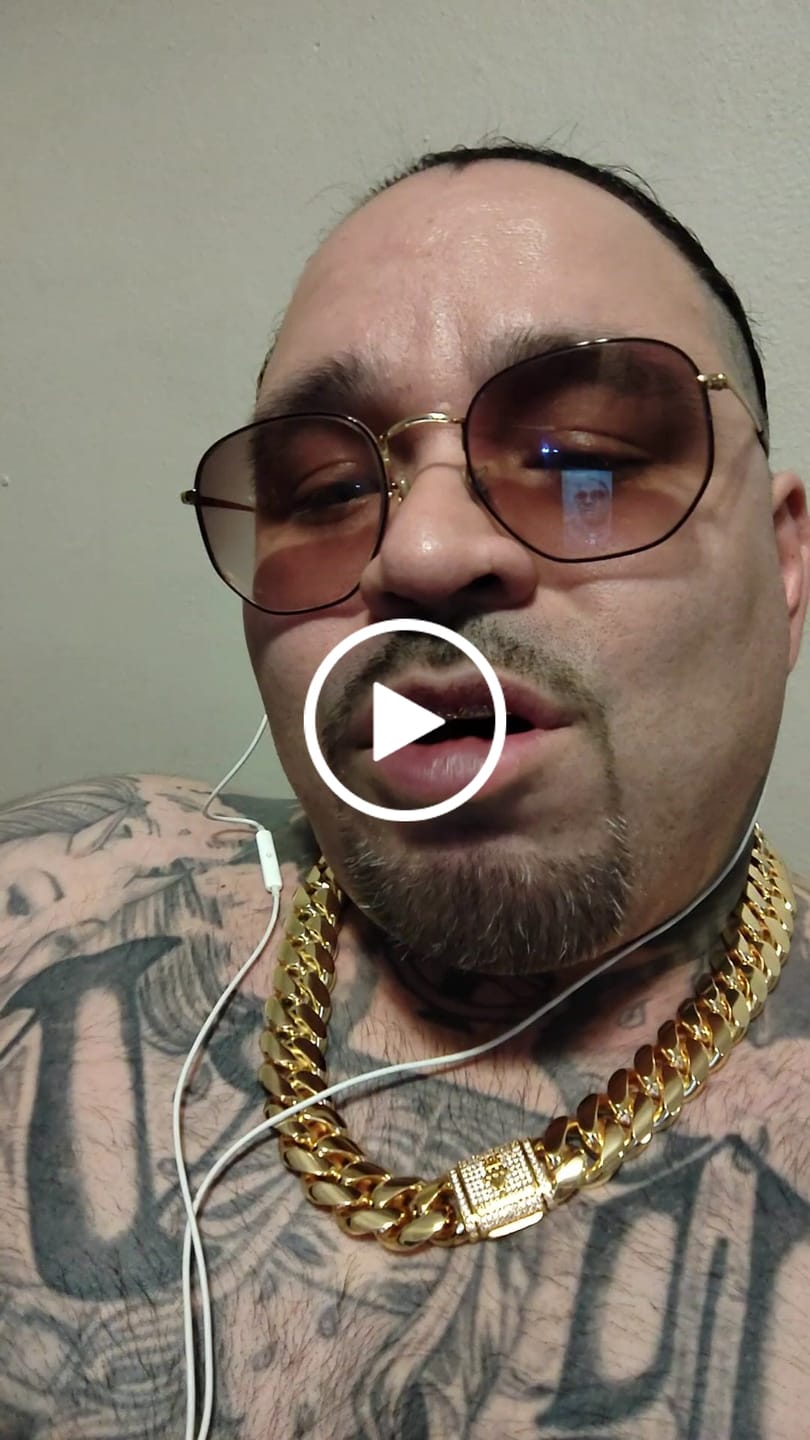 Customer video review of 20mm Cuban Iced Clasp Chain - Gold