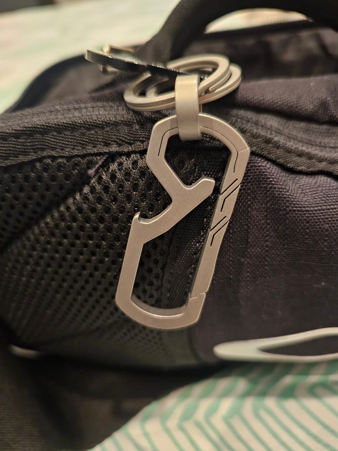 Customer photo review of 80Eighty® Titanium Keychain Clip