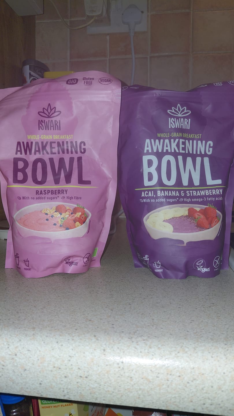 Customer photo review of Iswari Gluten-Free Awakening Bowl Acai, Banana & Strawberry 360g