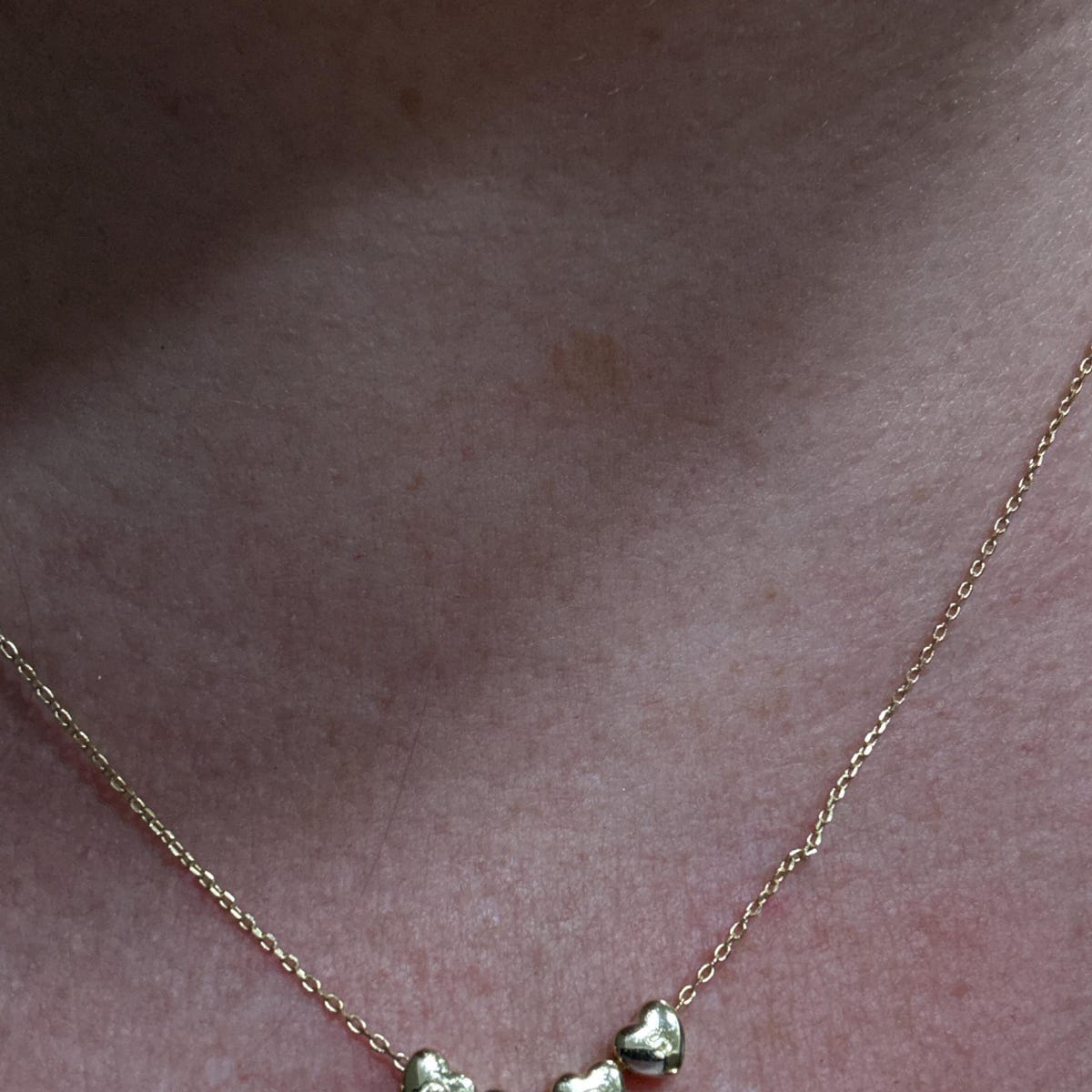 Customer photo review of Személyre szabott szív kezdőbetűs nyaklánc