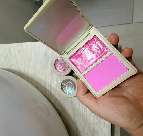 Customer photo review of RUBOR EN DÚO ALLURE CREMA Y POLVO COMPACTO