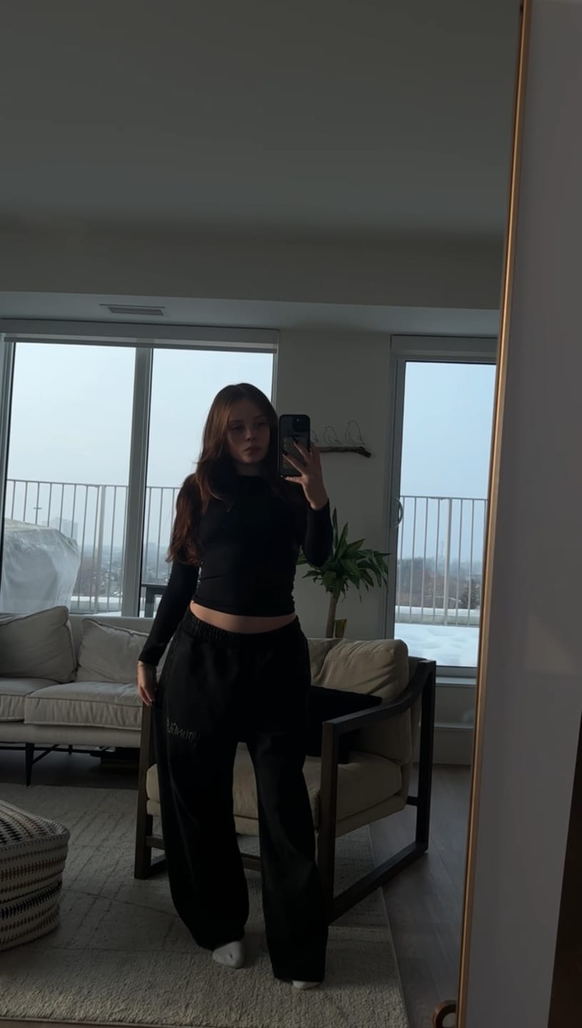 Customer photo review of 2041 - The Midnight Collection - Joggers