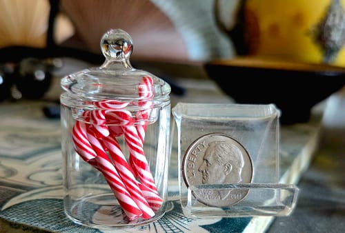 Customer photo review of Tiniest Glass Jar of Red and White Candy Canes