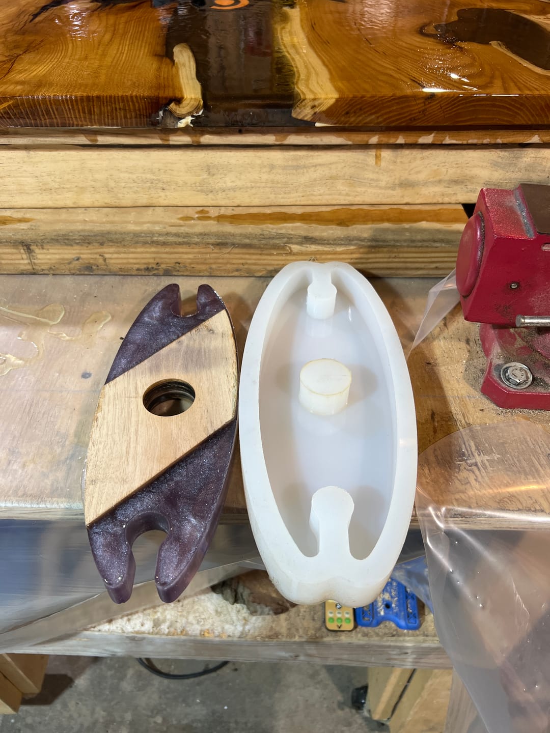 Customer photo review of 11x4x1" Wine Caddy Mold For Epoxy Resin - Style 1 - Silicone Mold For Wine Glass Holder