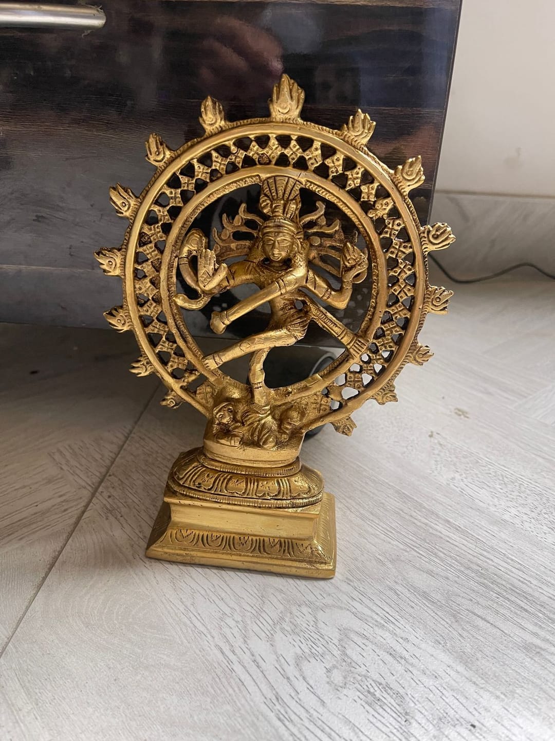 Customer photo review of Nataraja 100% Pure Brass Statue Idol Decorative Showpiece for Home, Office and Gifting by Vastu Mandir