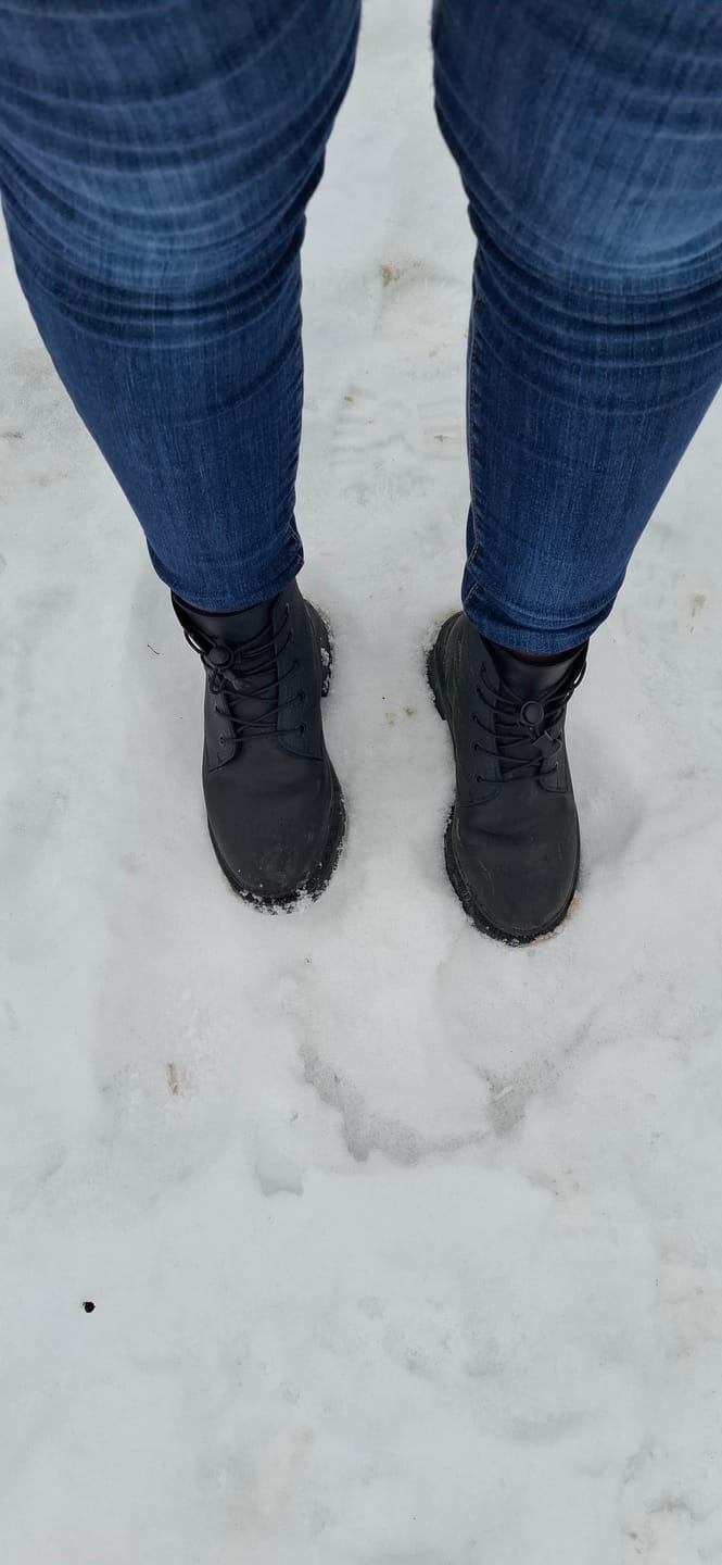 Customer photo review of Botín Explorer 2 Negro Rústico Mujer