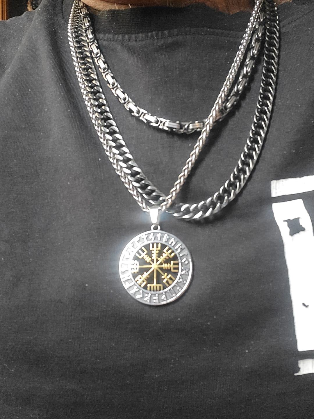 Customer photo review of Vegvísir Necklace