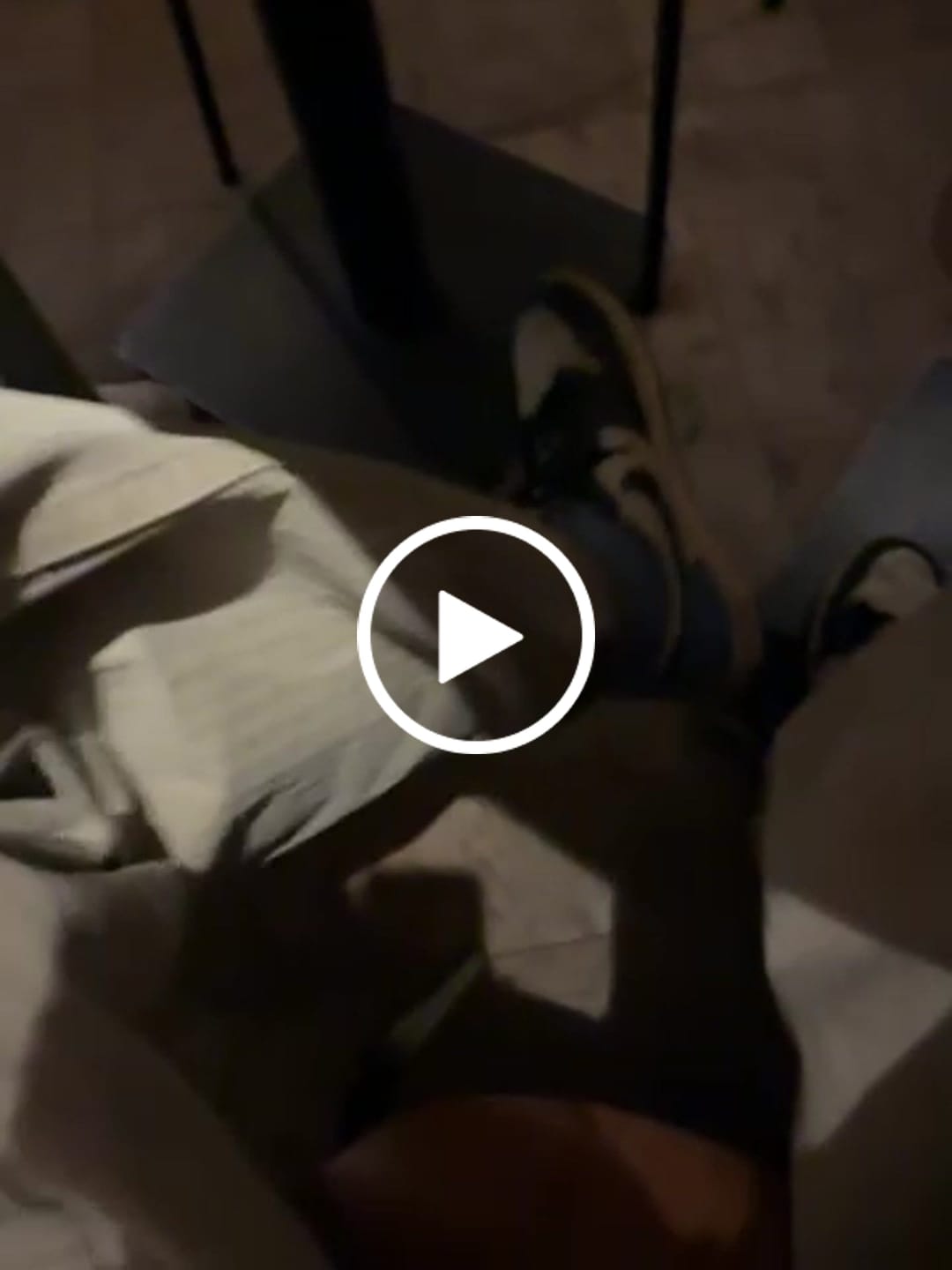 Customer video review of Herringbone Pants Beige