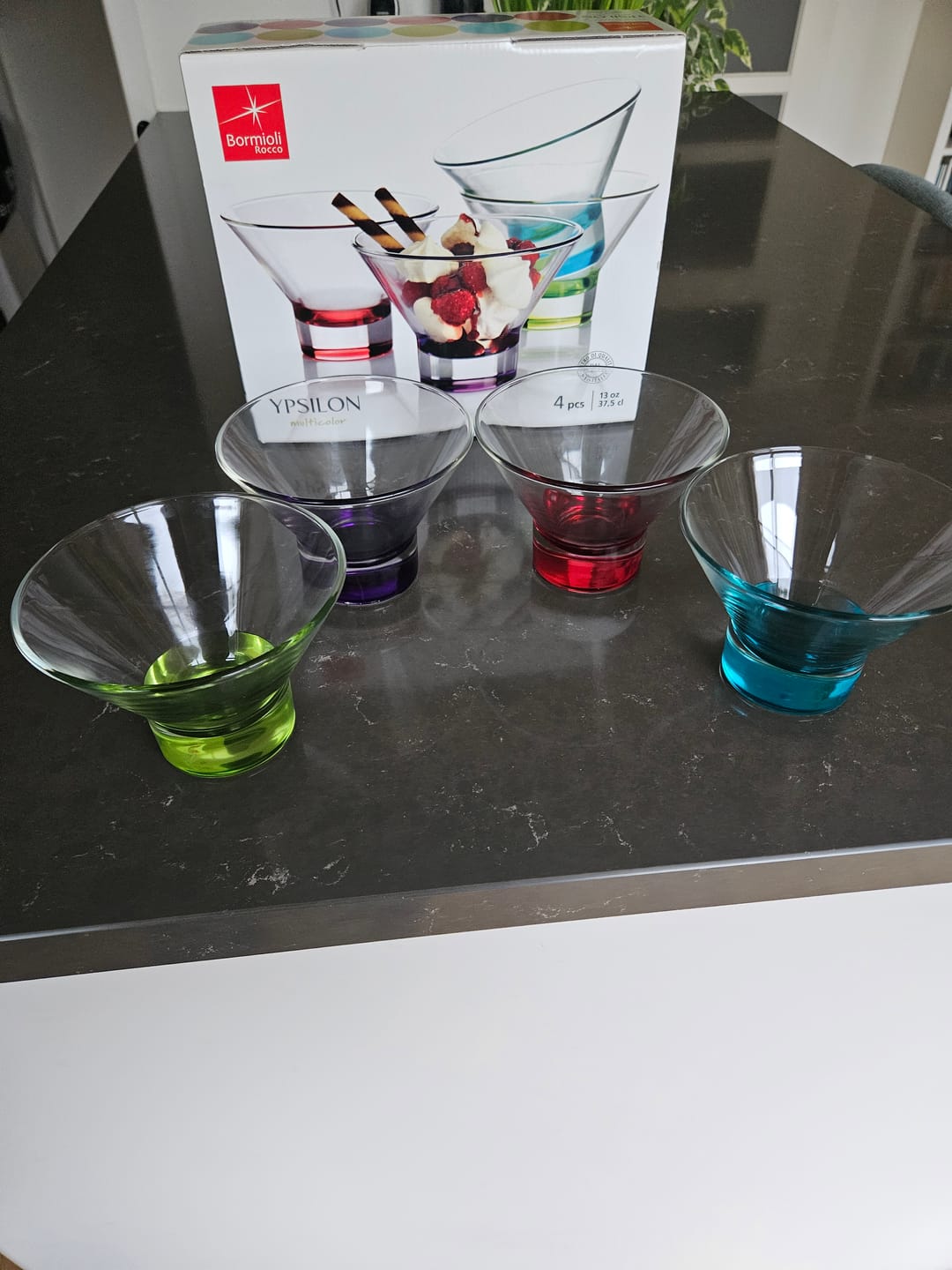 Customer photo review of Bormioli Rocco IJscoupes Ypsilon Gekleurd - 375 ml - 4 stuks