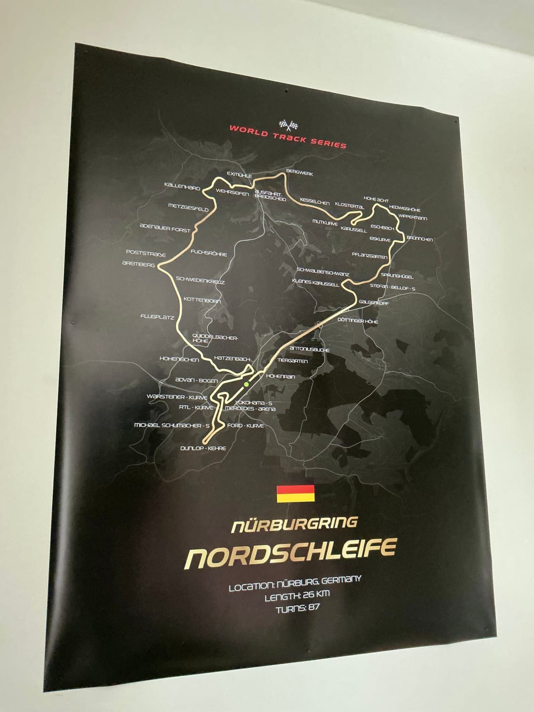 Customer photo review of Nürburgring Nordschleife - Individuelles Wandbild