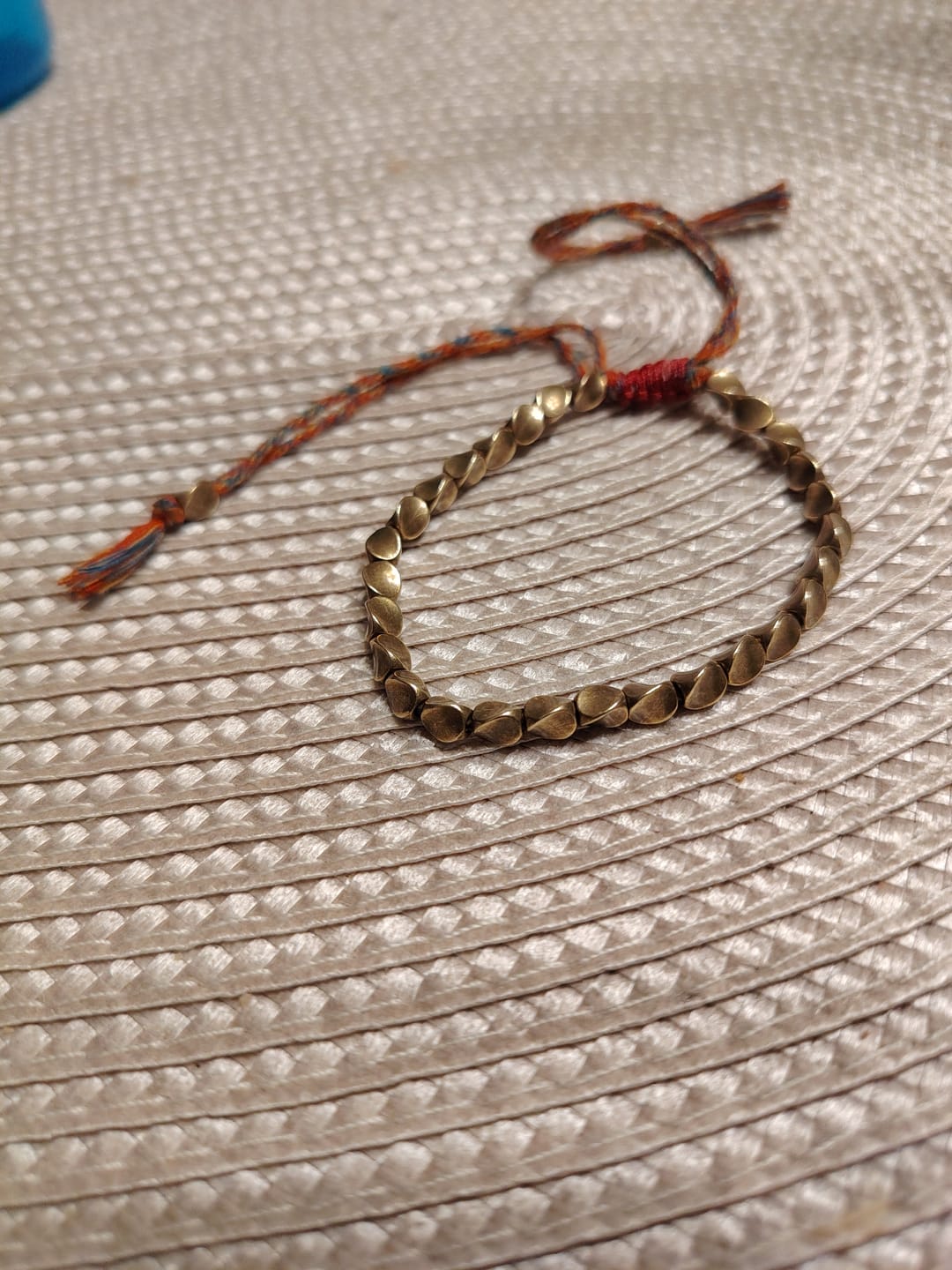 Customer photo review of Bracelet Tibétain en Perles de Cuivre