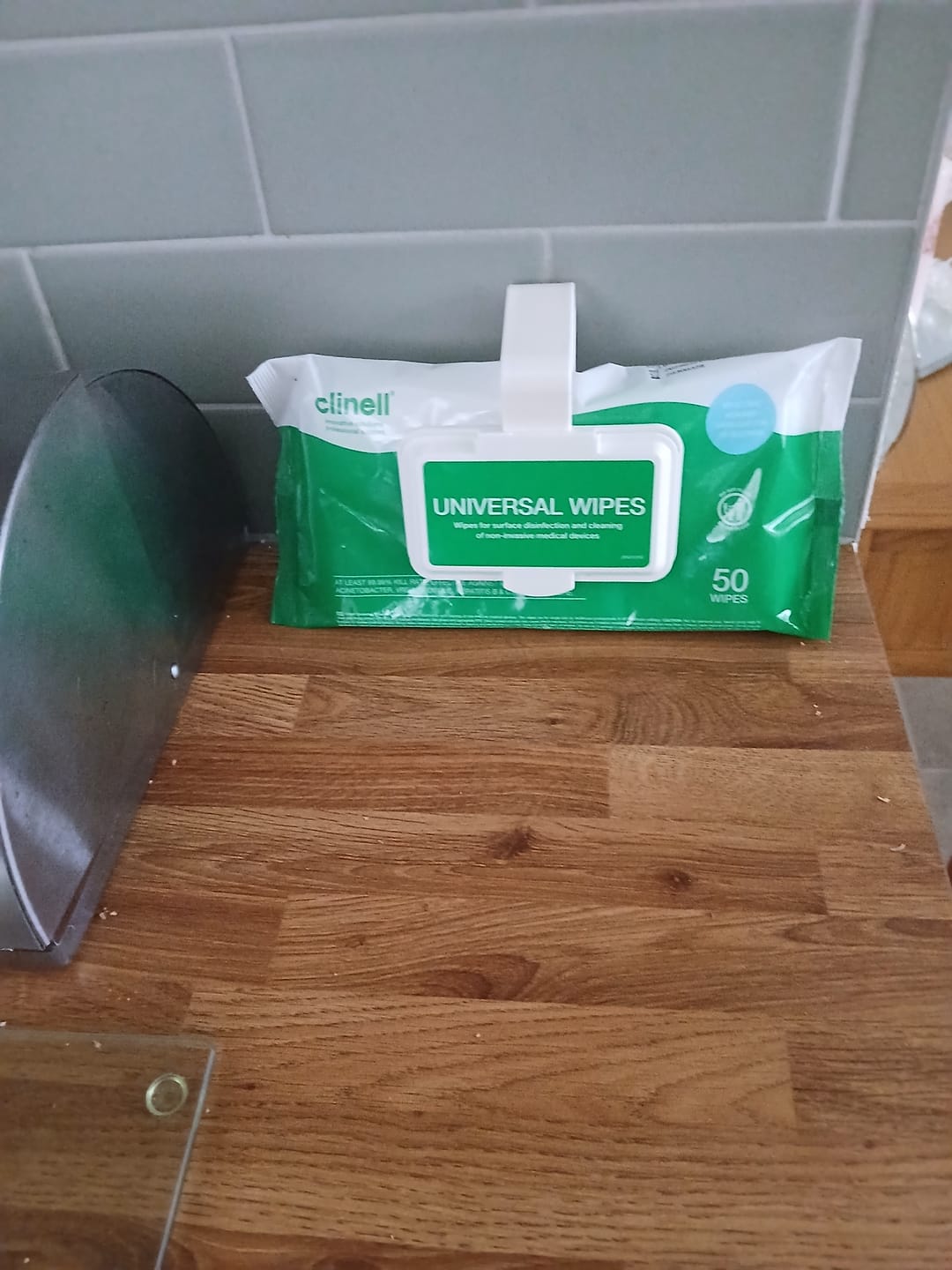 Customer photo review of Clinell Universal Wipes Clip Pack 50