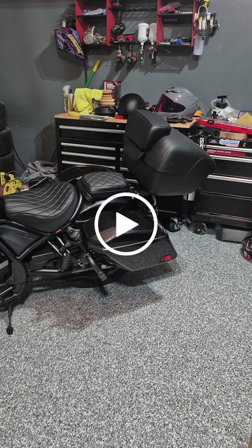 Customer video review of 44L - Premium Extra Large Leather Wrapped Hard Motorcycle Trunk