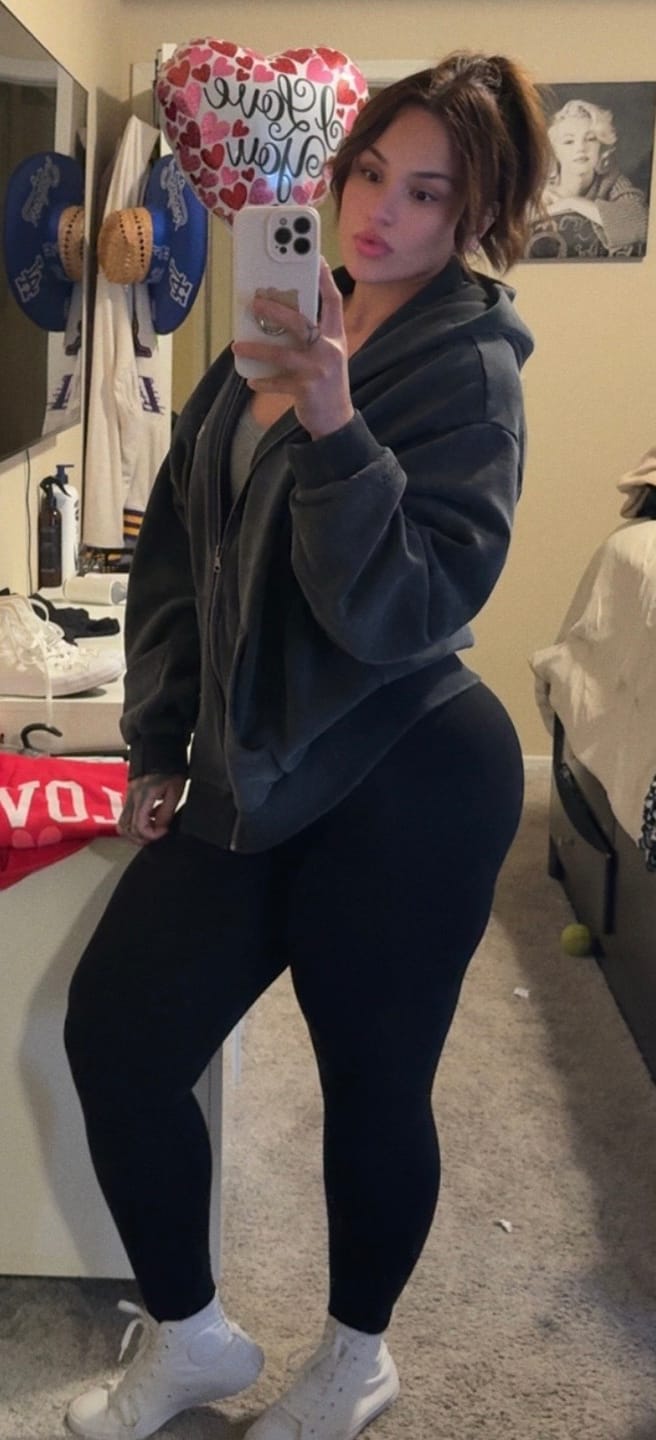 Customer photo review of W5210 - Studio Edit Zip Hoodie