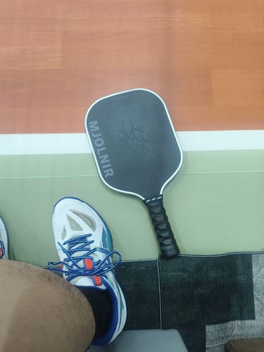Customer photo review of ENFLEXY MJOLNIR Boom core pickleball paddle with Toray T700 carbon fiber
