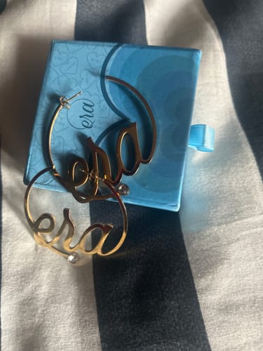 Customer photo review of Gold Era Logo Hoops