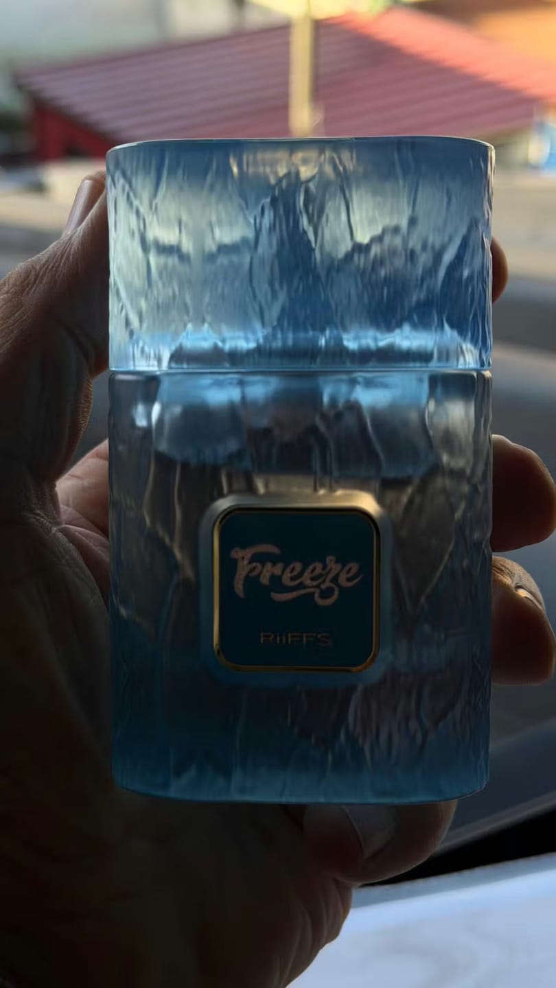 Customer photo review of Riiffs Freeze Eau De Parfum Spray, 3.4 Ounce (Unisex)