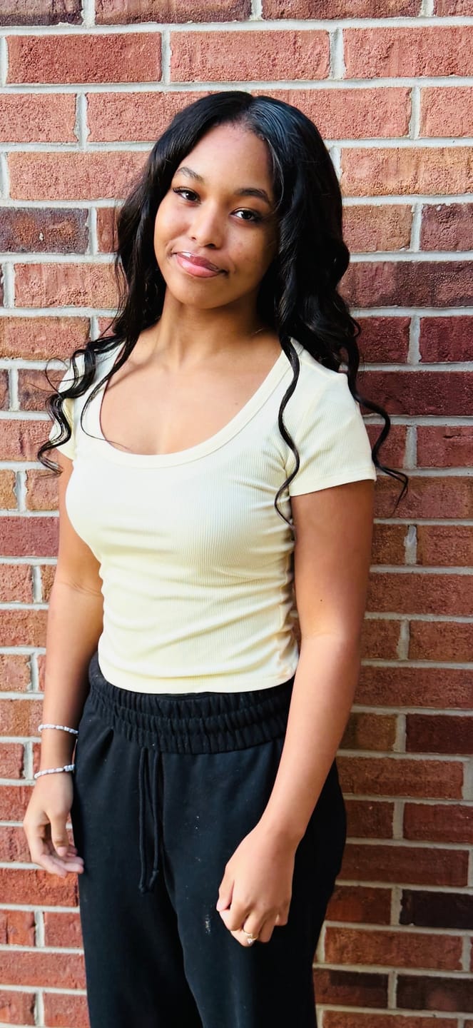 Customer photo review of Natural Color Body Wave Human Hair Weft Bundles with 2x6 HD Lace Closure