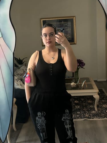 Customer photo review of Knight Relax Joggers