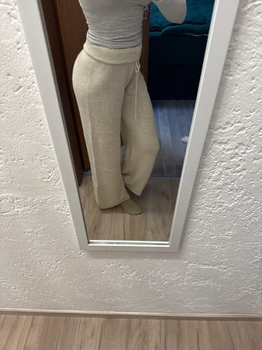 Customer photo review of Mindy Strick Hose - Beige