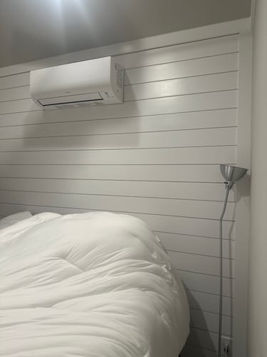 Customer photo review of MarshMellow Comforter