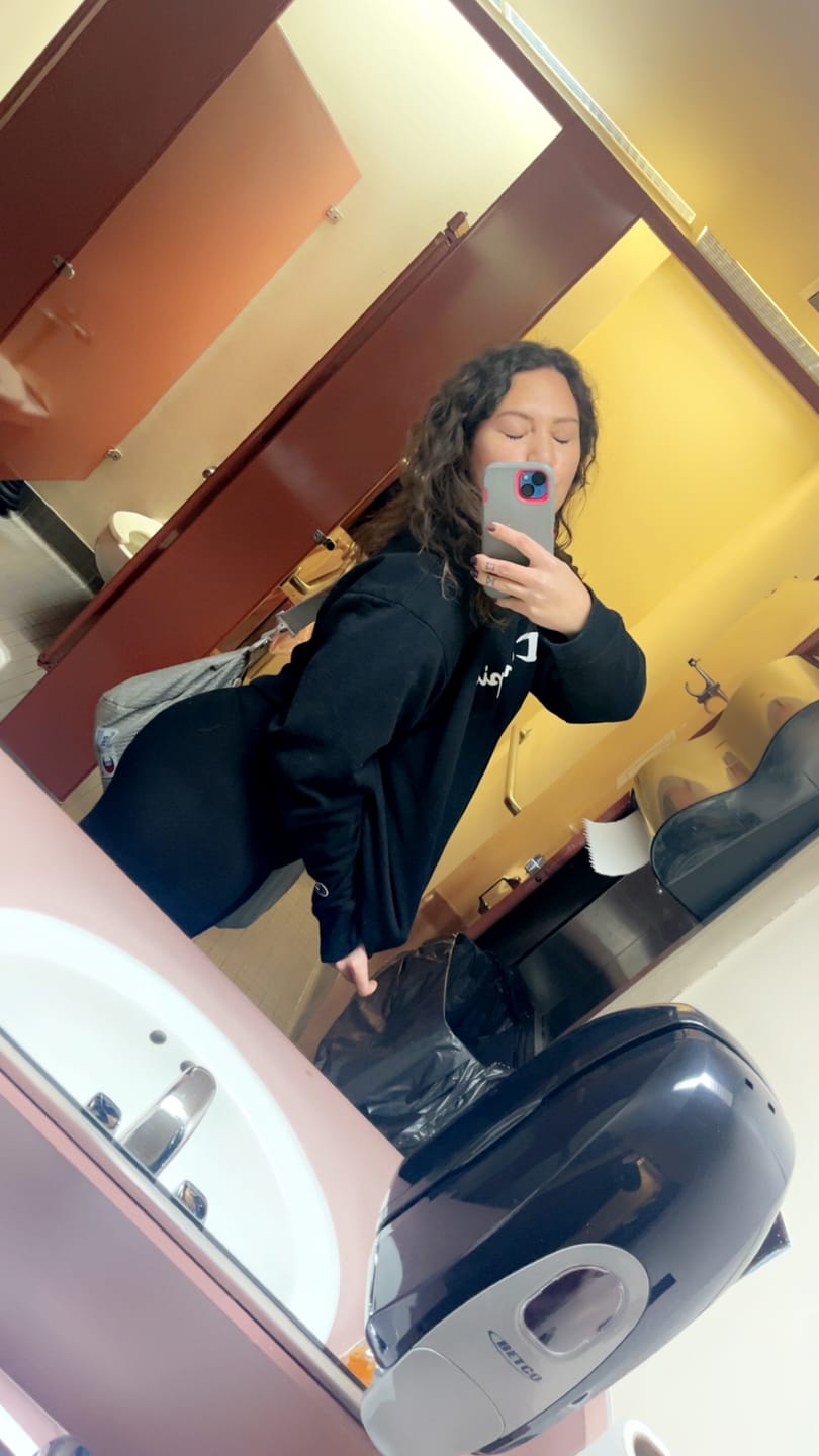 Customer photo review of Curve Cargo Leggings