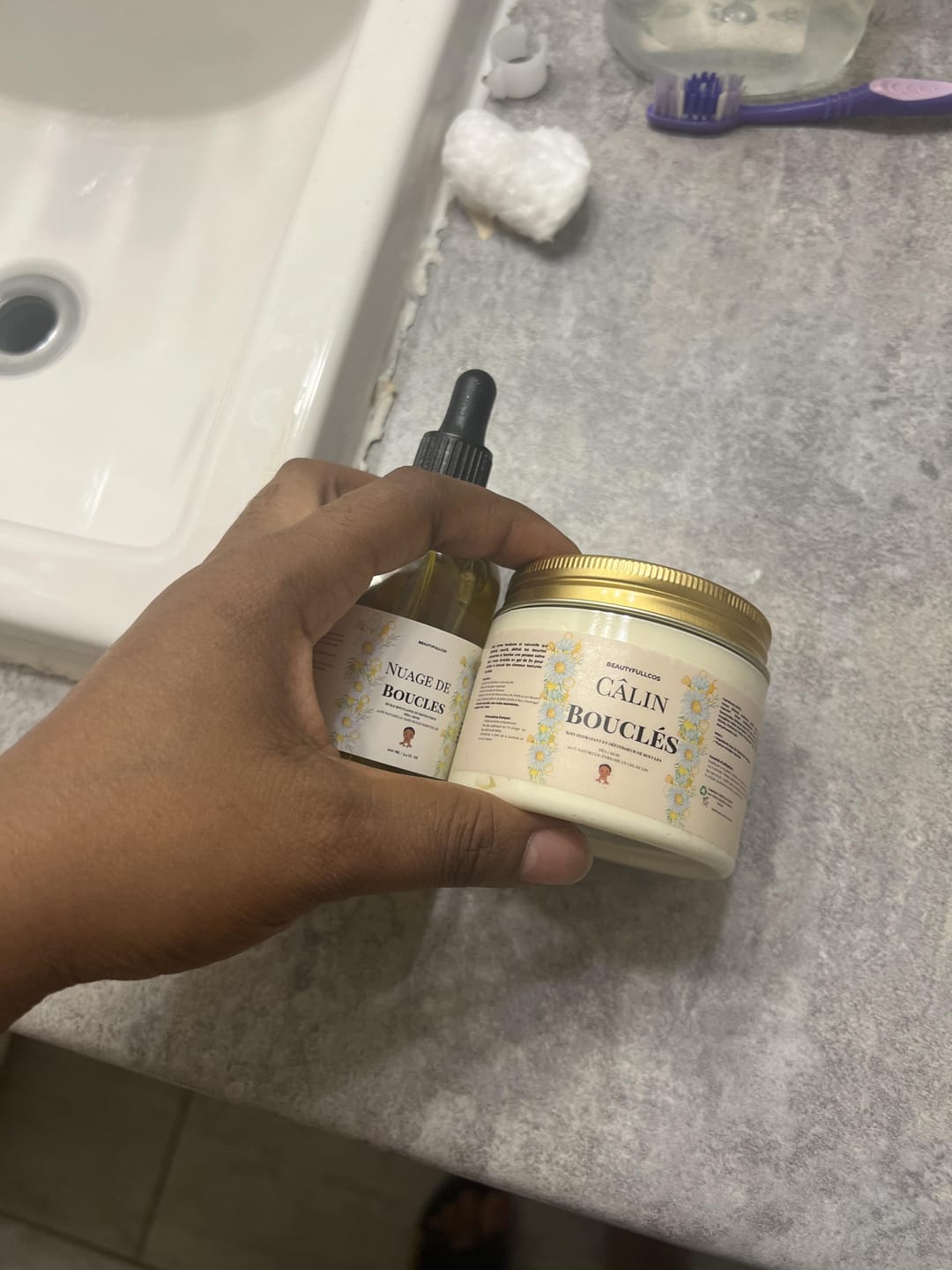 Customer photo review of Crème capillaire bébé "Câlin bouclés" -Soin hydratant & Définisseur de boucles