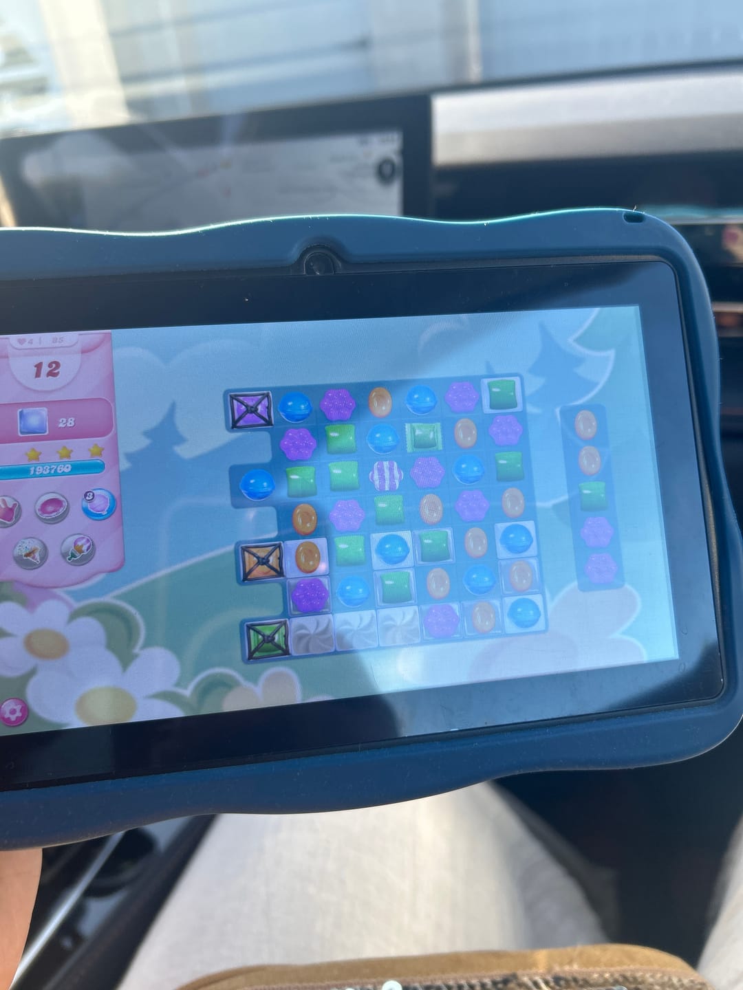 Customer photo review of Ludoti - La tablette éducative