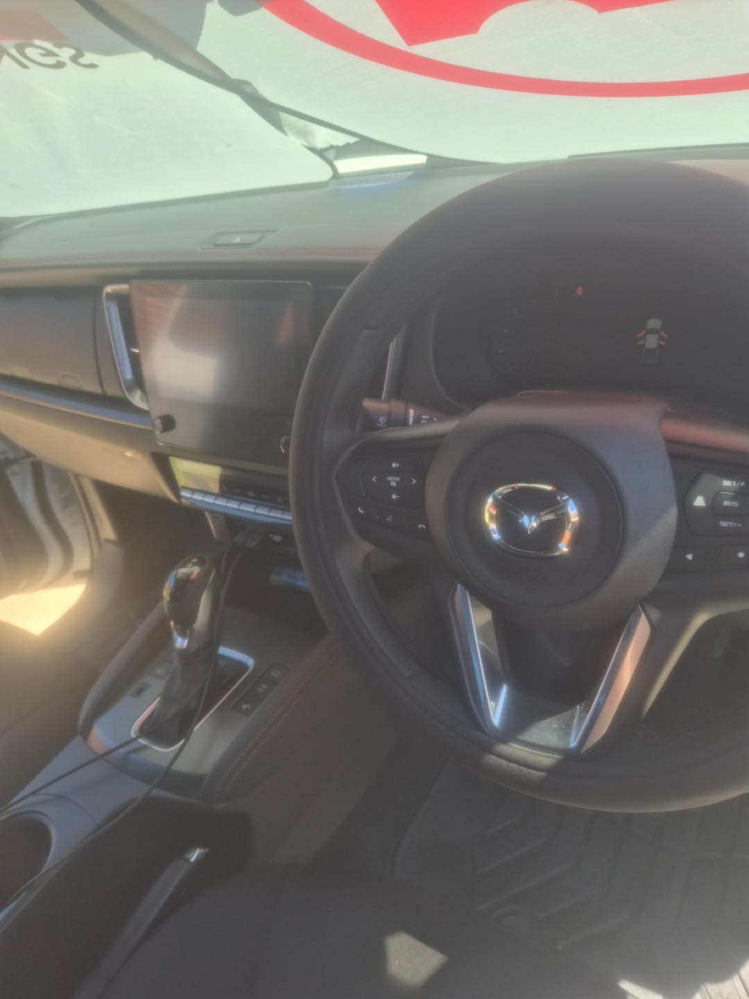 Customer photo review of Sharkskin Universal Steering Wheel Cover