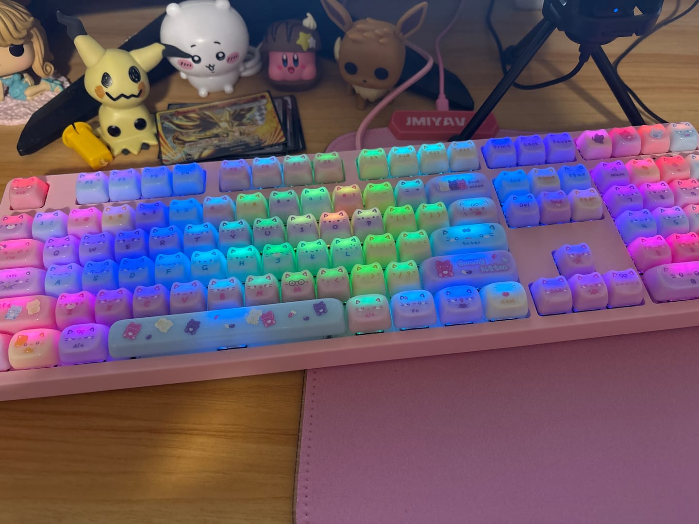 Customer photo review of KiiBOOM Meow Pudding PC Keycap Set
