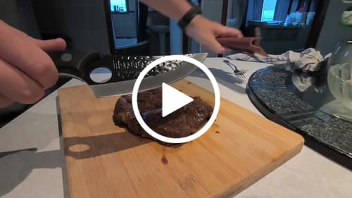Customer video review of BRAAIPLANK™ "BEENLEM" HAMMER FORGED BONING KNIFE