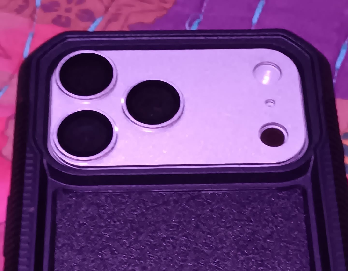 Customer photo review of iPhone 17 Pro Max Camera Protector - Strong Titanium (2-Pack) | ZeroDamage
