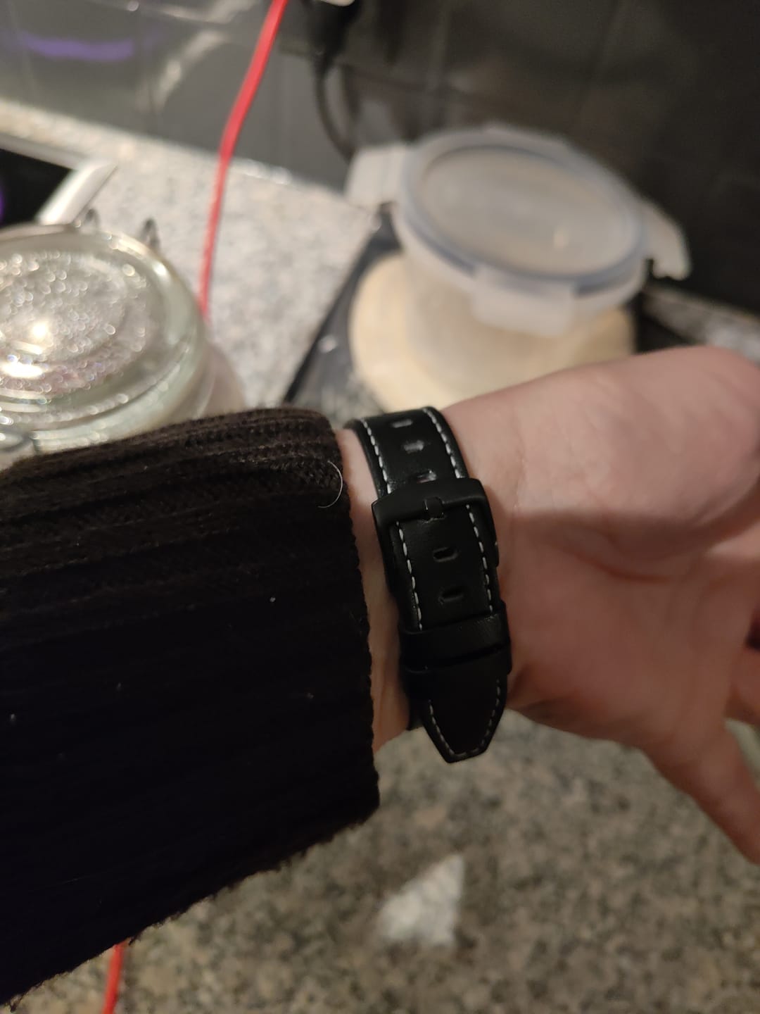 Customer photo review of Leren bandje zwart