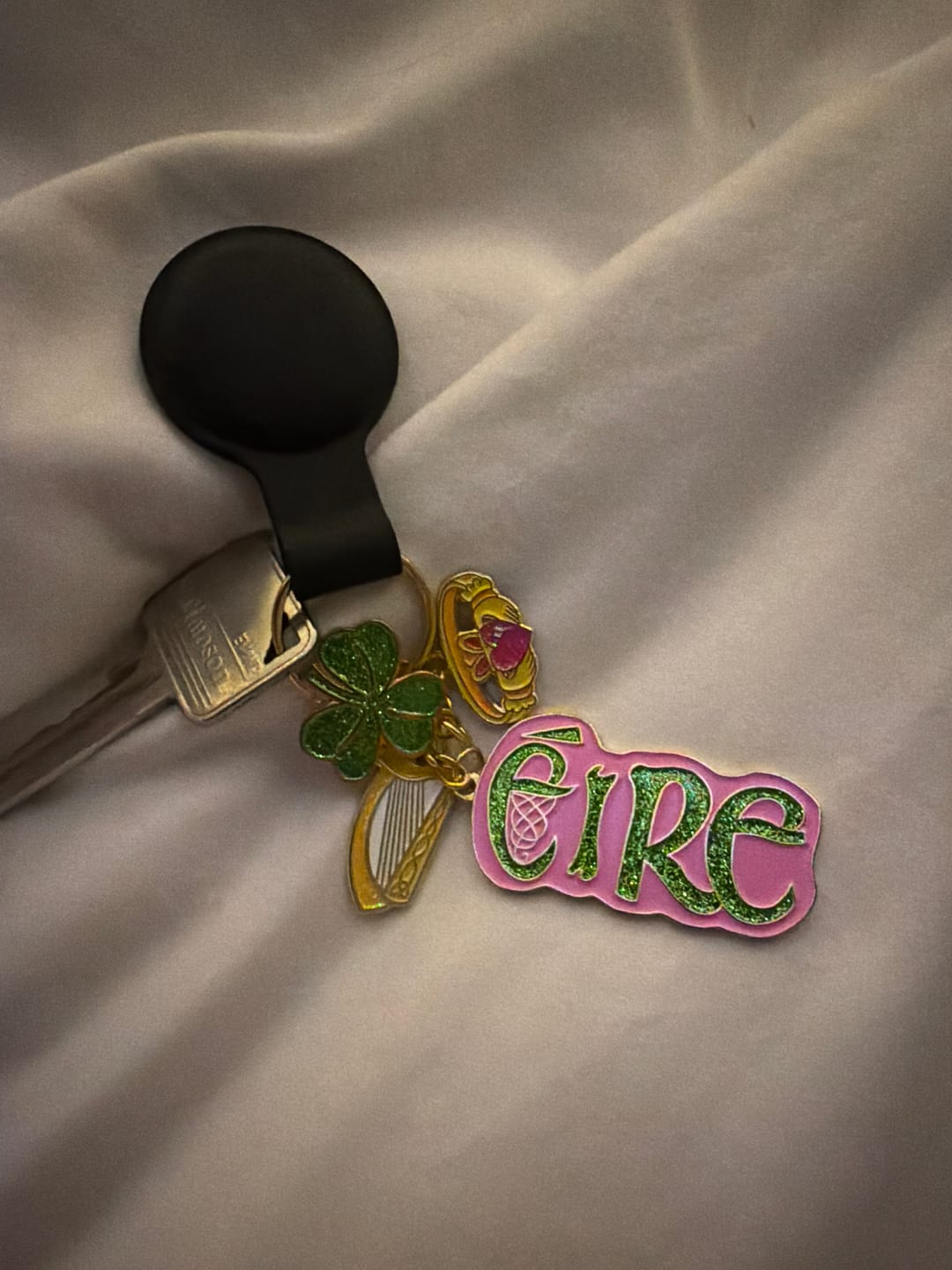 Customer photo review of Éire Charm Enamel Keyring | Aoife Cawley Art