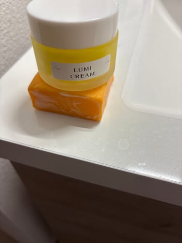 Customer photo review of MELACLEAR SOAP                              pré commande