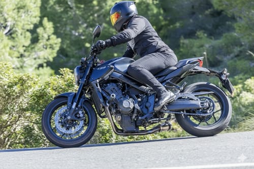 Customer photo review of Línea Completa Artesanal Honda CB650R/CBR650R (2019-2025) Acero Inoxidable