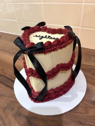 Customer photo review of Custom Cakes