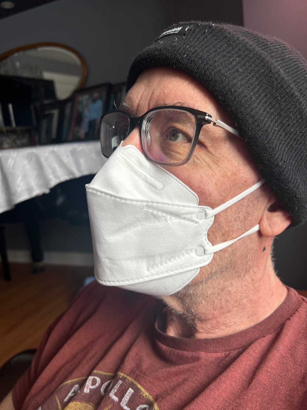 Customer photo review of Big & Tall (Large) KN95 Respirator Face Mask Individually Sealed (Extended Earloops)