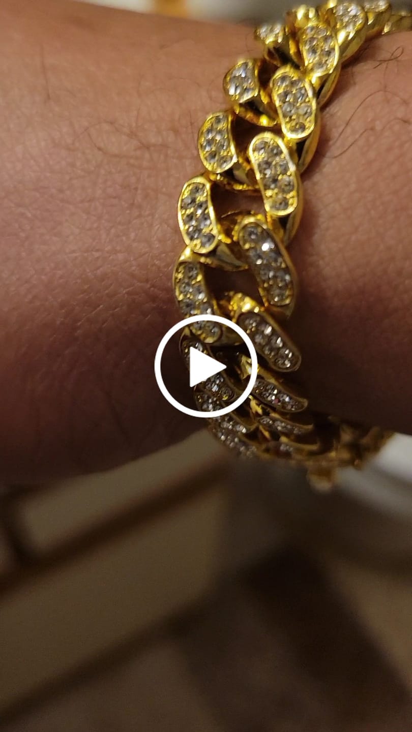 Customer video review of Double Row Diamond Ring - Gold
