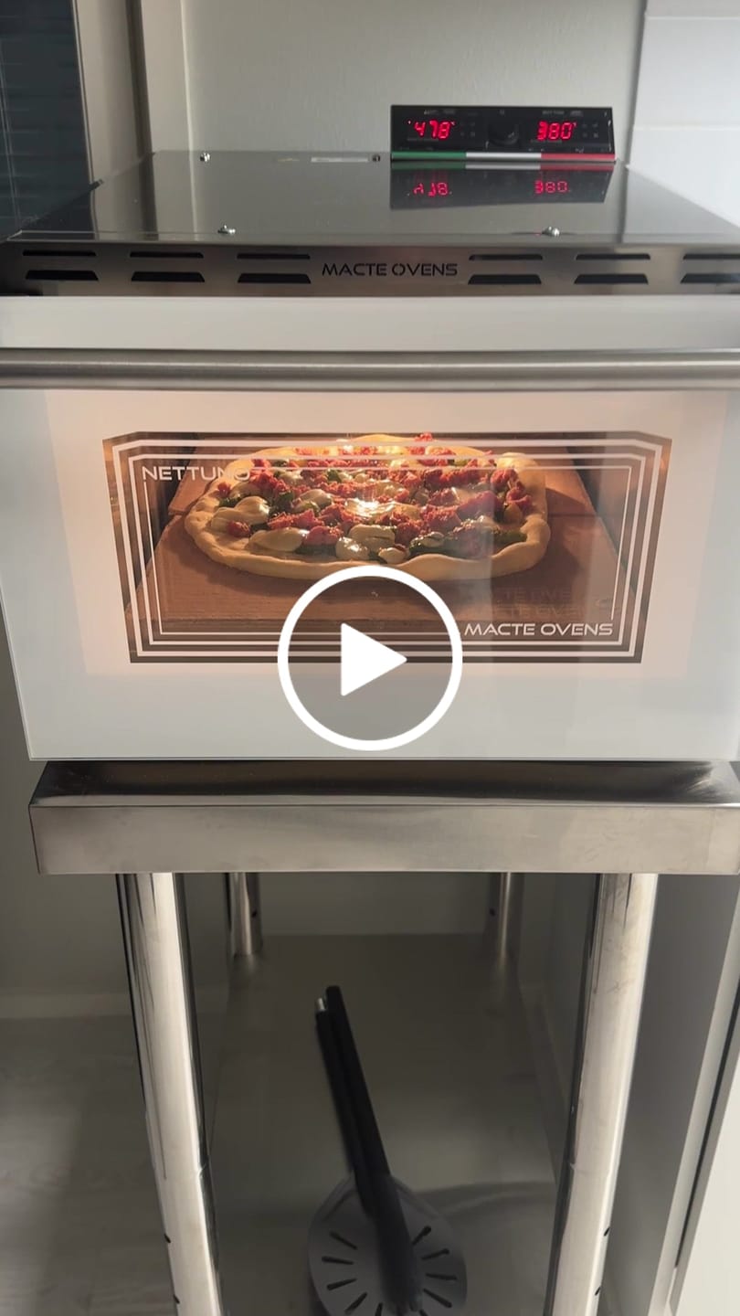 Customer video review of Macte Ovens Nettuno ADVANCED | Forno pizza elettrico