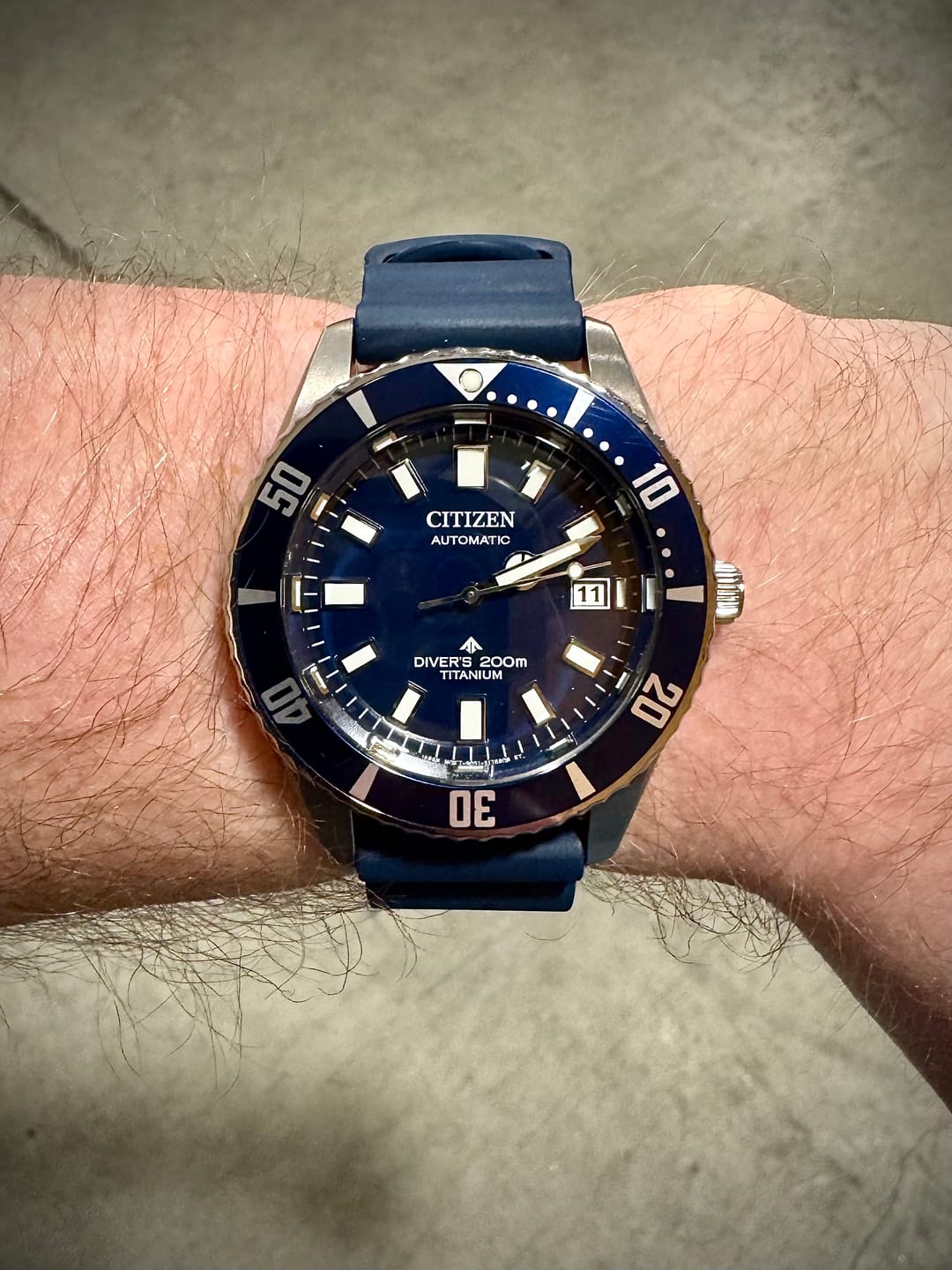 Customer photo review of Divecore - American FKM - FKM Rubber HP Professional Diving Watch Strap - Navy Blue