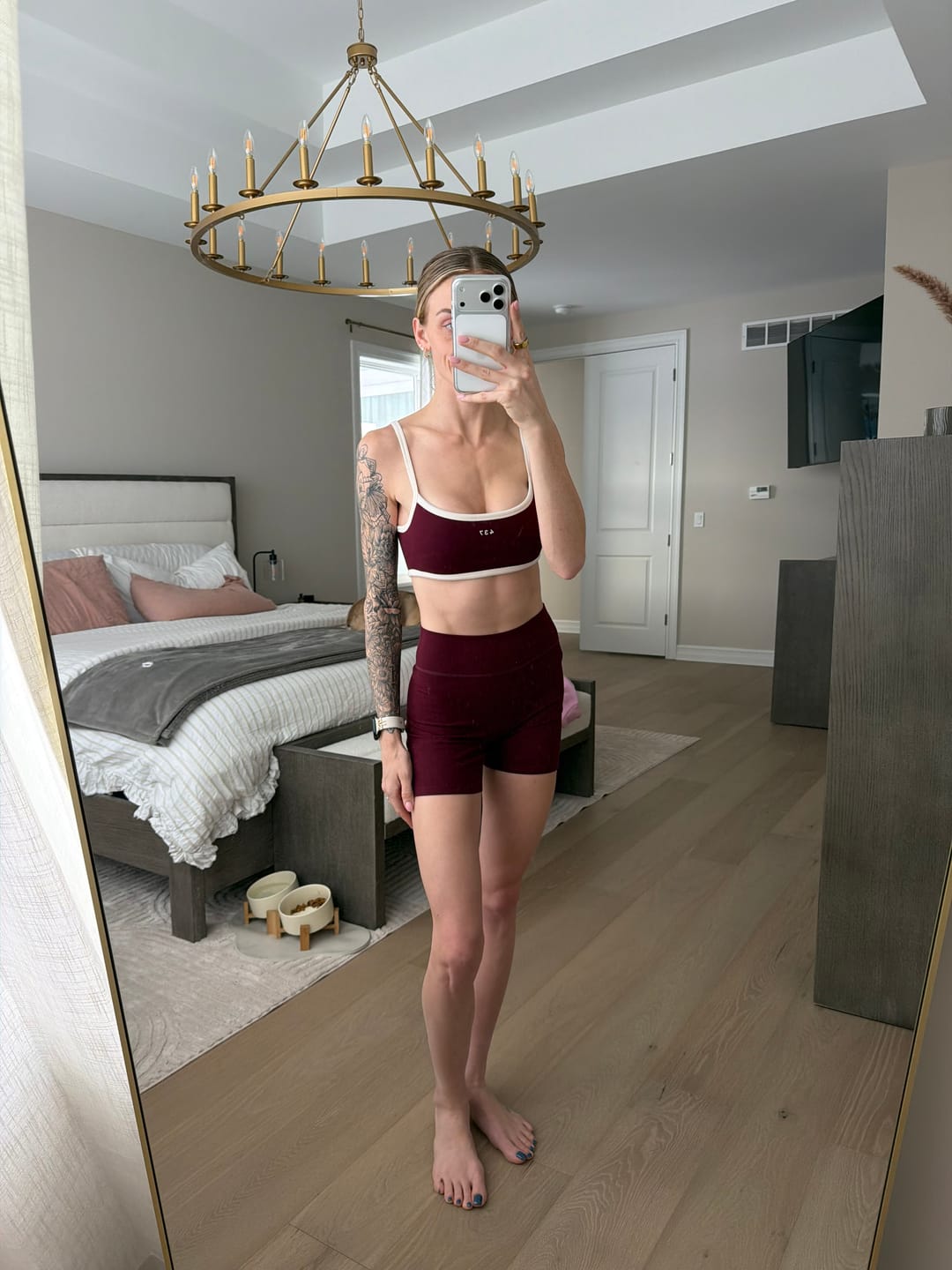 Customer photo review of The Essentials Short / Black-Cherry