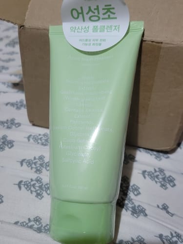 Customer photo review of Mild foam cleanser Heartleaf foam