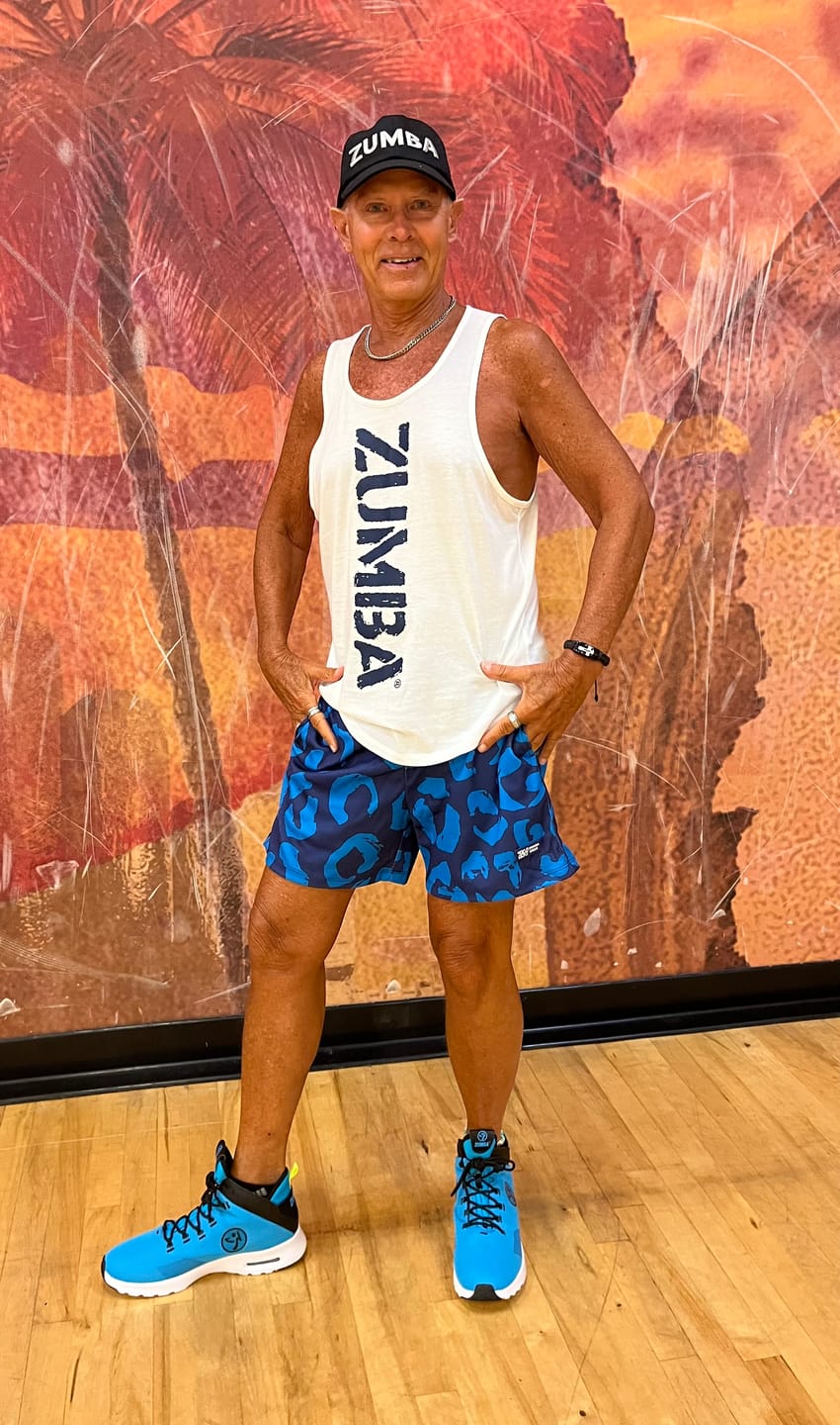 Customer photo review of Blue Jean Men's Open Neck Tank