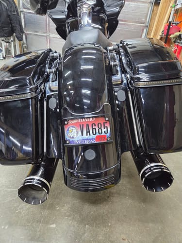 Customer photo review of HR3 Vivid Black Rear Fender Filler Panel For Harley 2014-2023 FLHX FLHXS, 2015-2023 FLTRX FLTRXS