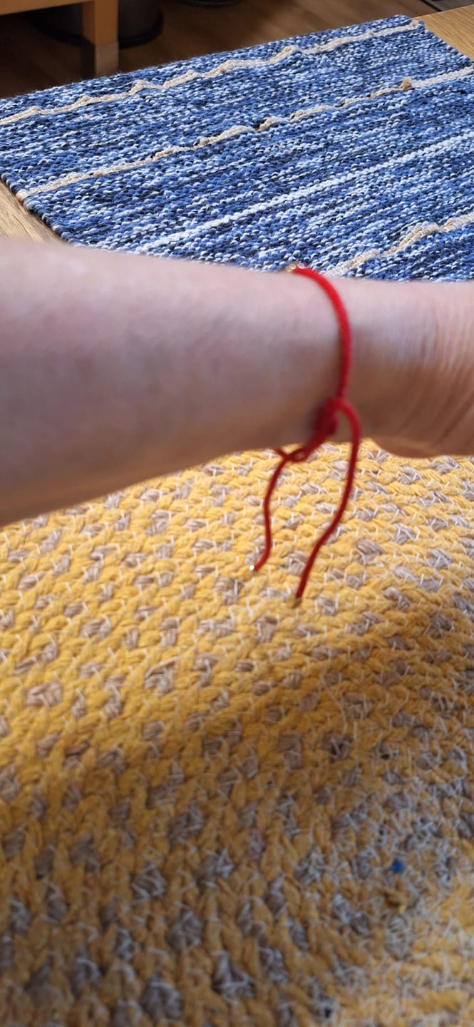 Customer photo review of Handgefertigtes buddhistisches Glücksarmband - Kupfer