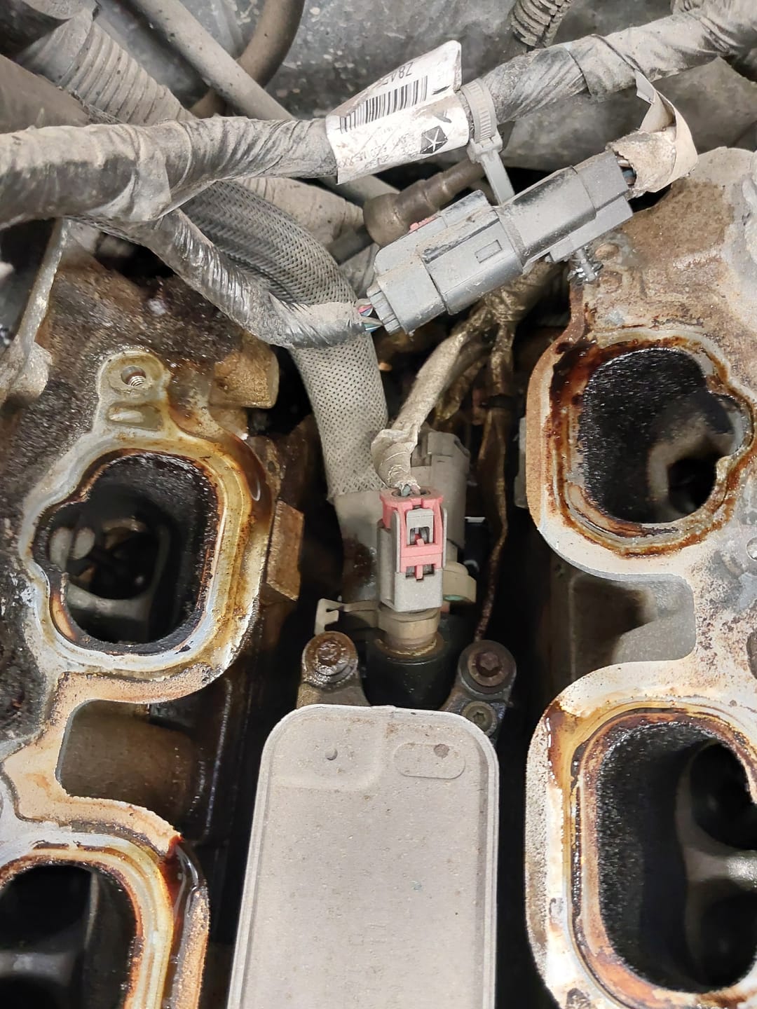 Customer photo review of Engine Oil Cooler with Oil Filter Housing Adapter Assembly for 2011-2016 Chrysler, Dodge, Jeep