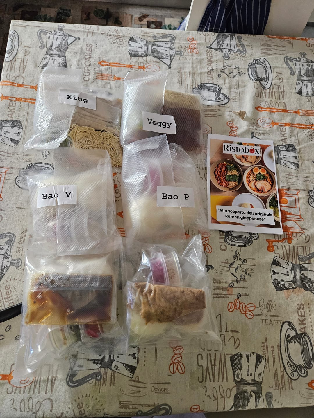 Customer photo review of Box Ramen Party