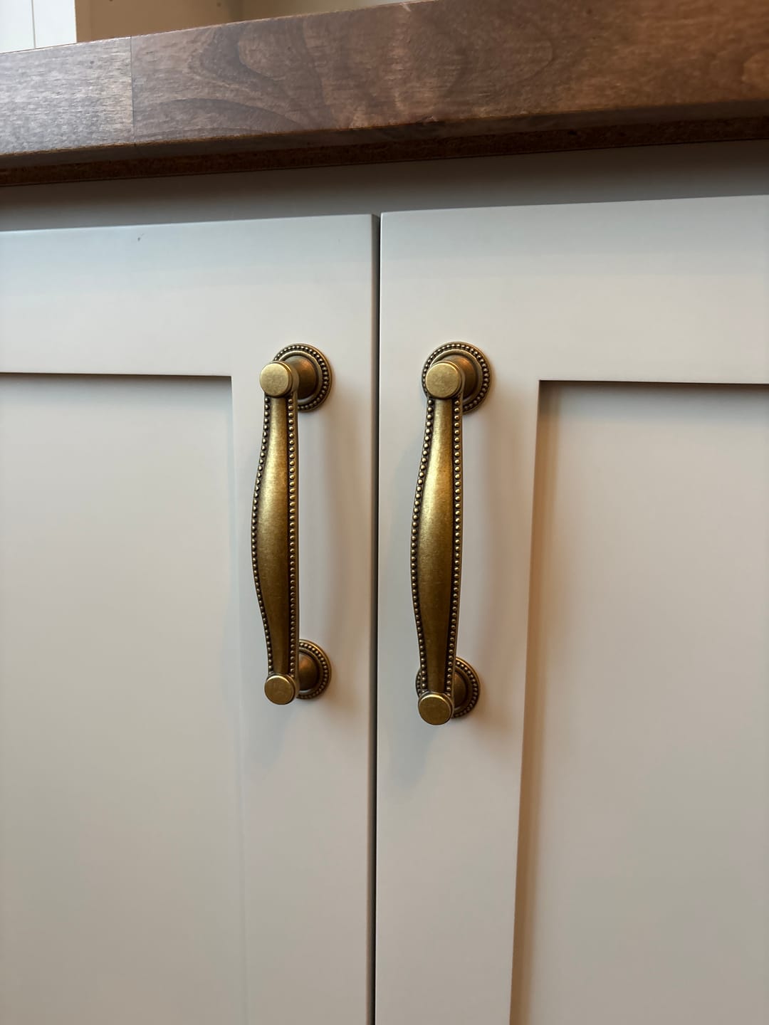 Customer photo review of Bobbin Detail Pull Handles | Armis