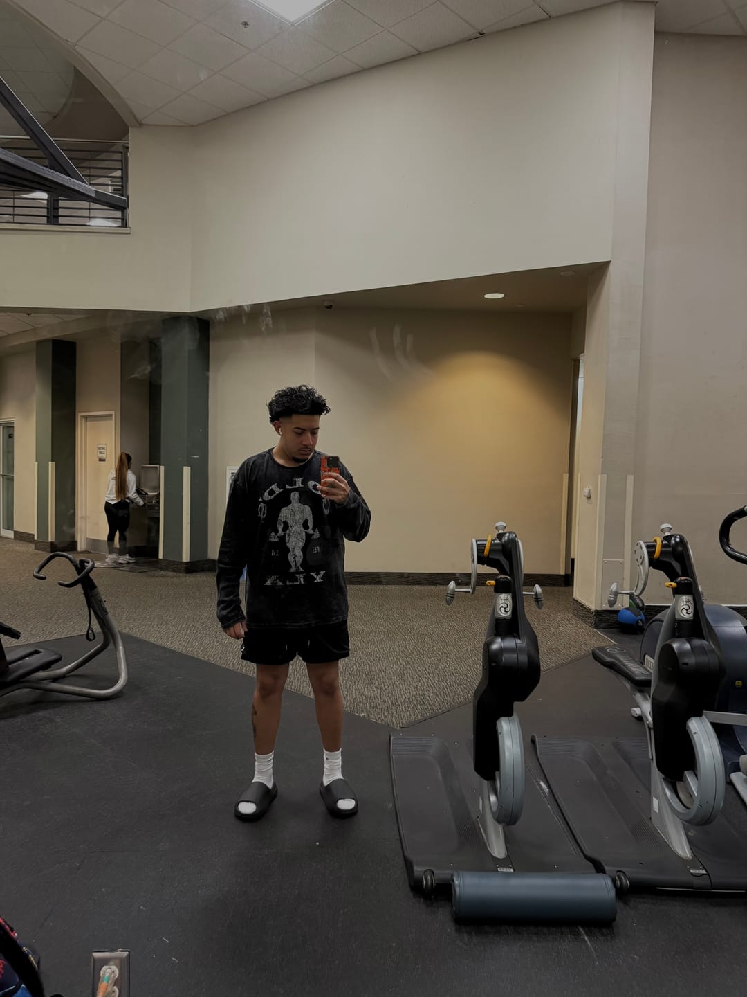Customer photo review of 8047 - Gold's Gym Thermal Longsleeves